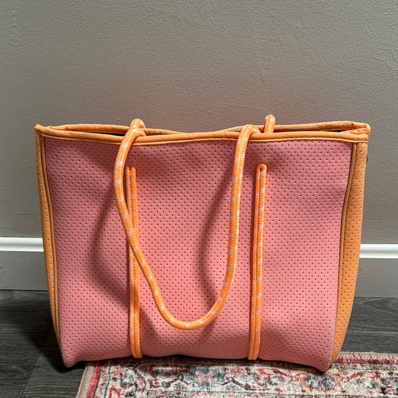 Handbags - Stylish Pink and Orange Tote Bag